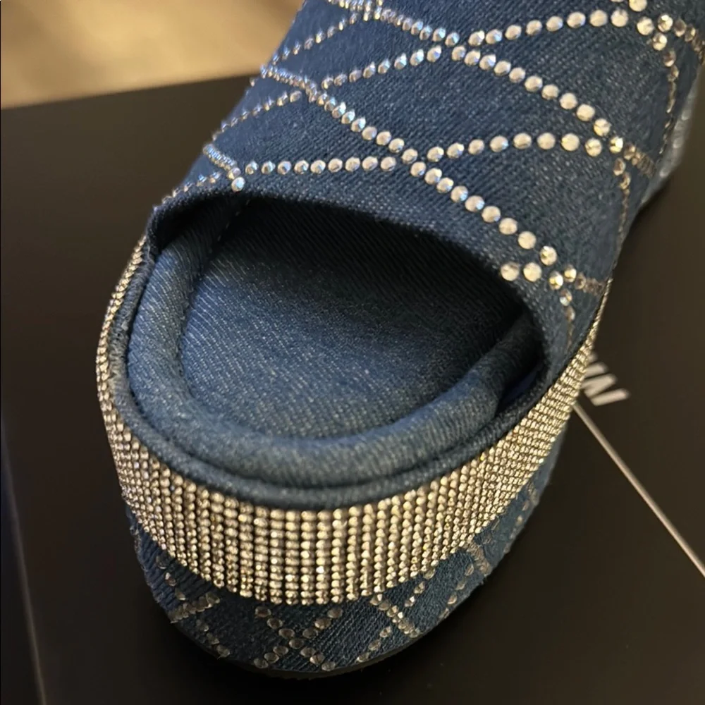 Cape Robbin❣️ Blue Denim Platform Wedge Mules/Slip-ons Women's Size 7 New in box